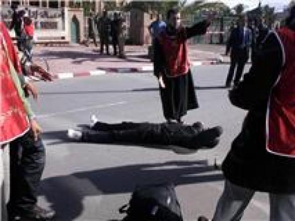 معطل يحرق نفسه أمام عمالة تزنيت على الطريقة البوعزيزية