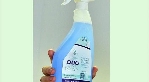  "دو ماكس" الرذاذ المنتج (ديلي ميل) 