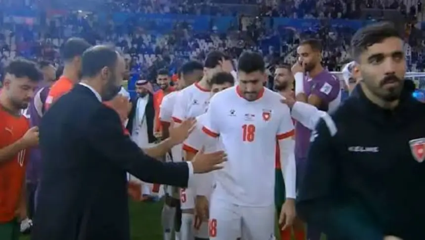 لاعب منتخب الأردن يعتذر للسكتيوي بعد رفض مصافحته في كأس العرب