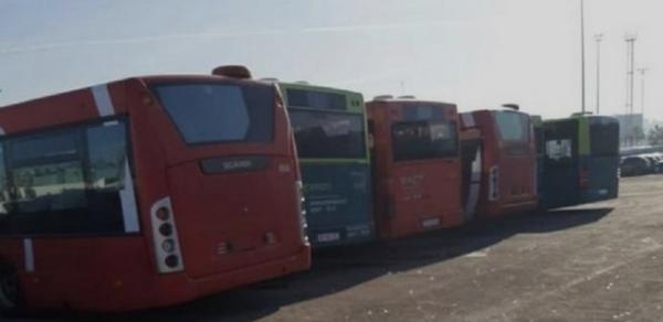 مطالب بفتح تحقيق واتهامات تطال "ألزا" بخصوص شرائها لخردة من أجل نقل ساكنة البيضاء(صور)