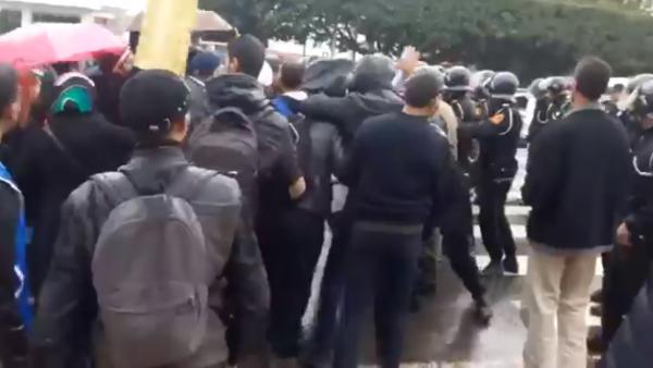 تدخل أمني في حق الأساتذة حاملي الشواهد بالرباط لمنع مسيرتهم الاحتجاجية