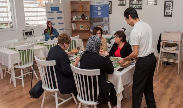 مطعم في هذه المدينة المغربية عماله من ذوي الإعاقة الذهنية