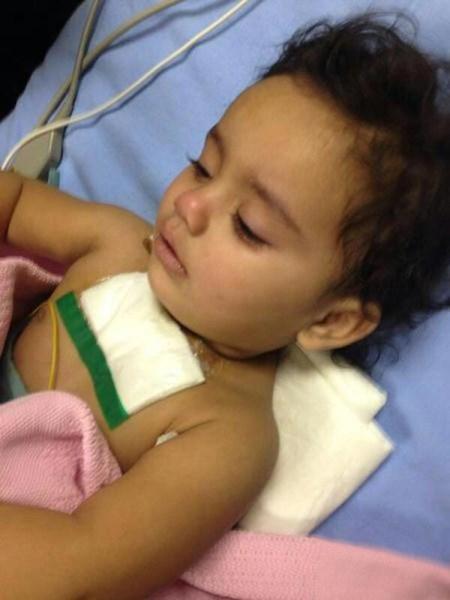 طفل يذبح أخته بعد حضوره ذبح الخروف