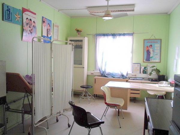 مؤلم... وفاة ثمانينية تنتظر دورها للفحص داخل عيادة طبية