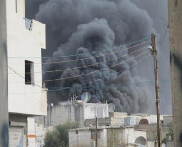 مقتل عشرين شخصا خلال غارات جوية للجيش على غرب سوريا (المرصد السوري)