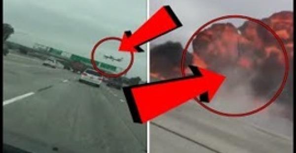 بالفيديو.. لحظة تحطم طائرة على طرق سريع مزدحم وتحولها إلى كتلة نار