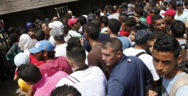 موقعة الرجاء و المغرب التطواني .. نريدها "حفلة" و لا نريدها "فوضى" ؟