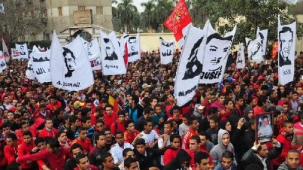 أحكام بالإعدام على 21 متهماً في مجزرة بورسعيد الكروية