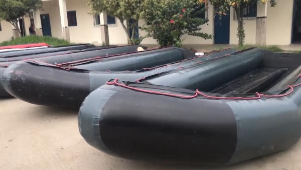 شاهد المحجوزات التي تم ضبطها بحوزة شبكة تنشط في الهجرة السرية بتاوريرت والناظور