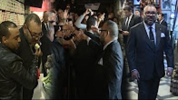 الملك  يزور بمراكش عددا من المواقع التاريخية التي خضعت للترميم