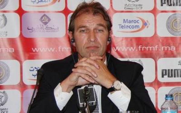 فيربيك مستعد للرحيل وتدريب فريق قطري كبير!