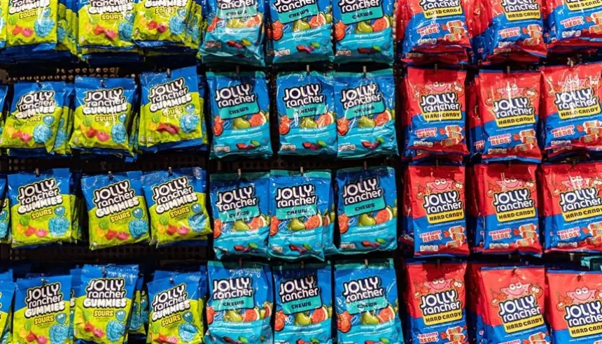 تحذير صحي.. حلوى أمريكية قد تزيد من خطر الإصابة بالسرطان