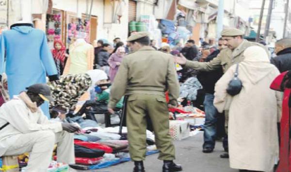 حملة واسعة لتحرير الملك العمومي من الباعة المتجولين بمدينة الرباط