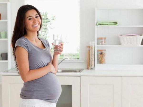 الوقوف لوقت طويل خطر على حملك