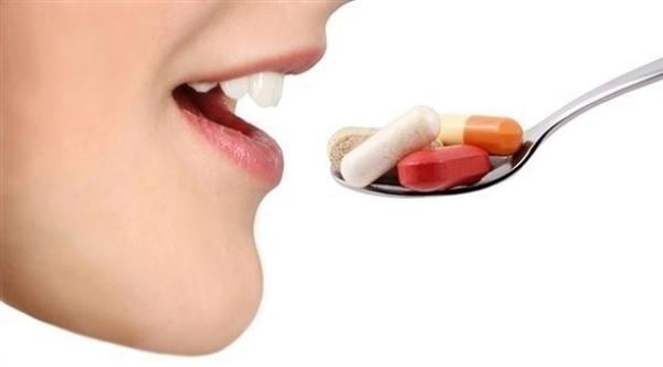 مسكنات الألم قبل النوم.. بين الأمان والمخاطر حسب نوع الدواء