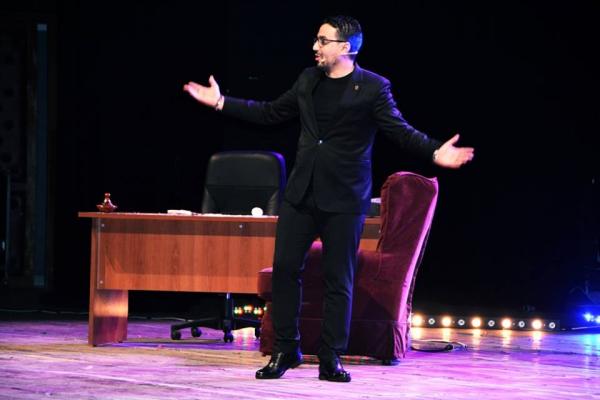 بالصور : النجاح الباهر لـ "رشيد كوميدي شو" يقود العلالي إلى خوض جولة وطنية دعما للمواهب الشابة‏