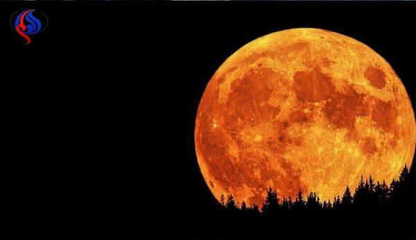 يوم الثلاثاء يشهد آخر خسوف قمري كامل لمدة ثلاث سنوات