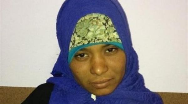 تجلس لمتابعة مسلسل تركي بعد  ذبحها والدتها في عيد الأم