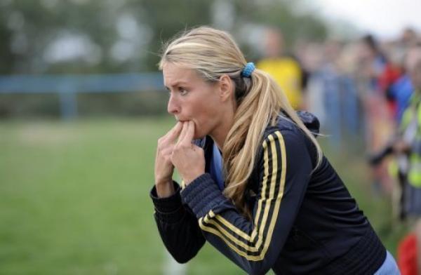 ملكة جمال كرواتيا تتولى تدريب فريق لكرة القدم