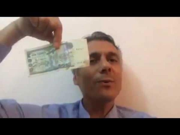 "معارض جزائري"سأبقى اناضل في الجزائر من اجل مكافحة مافيا الفساد المحمية من طرف فرنسا