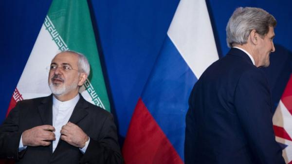 روحاني يرفض توقيع الاتفاق النووي إذا لم ترفع العقوبات "في اليوم نفسه"