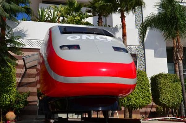 صحيفة : فرنسا خائفة على الـ"تي جي في" في ظل حكومة بنكيران