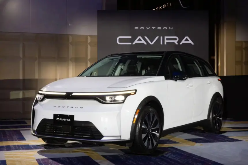 شركة تصنع هواتف آيفون تعلن عن سيارة SUV كهربائية بمدى 578 كلم