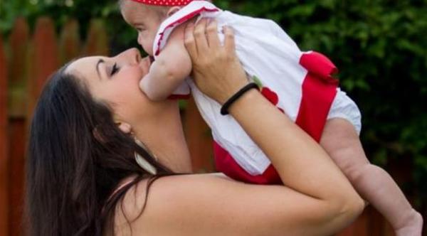 أم ترزق بطفل رغم تناولها حبوب الإجهاض