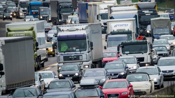 كيف تتأثر بيئتنا وصحتنا بالزحام المروري؟