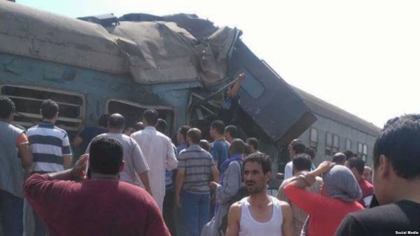 عشرات القتلى والجرحى بحادث تصادم قطارين قرب الإسكندرية