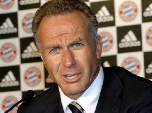 كارل هاينز رومينيجه نائب رئيس البايرن يحذّر من دوافع الرجاء في نهائي مونديال الأندية