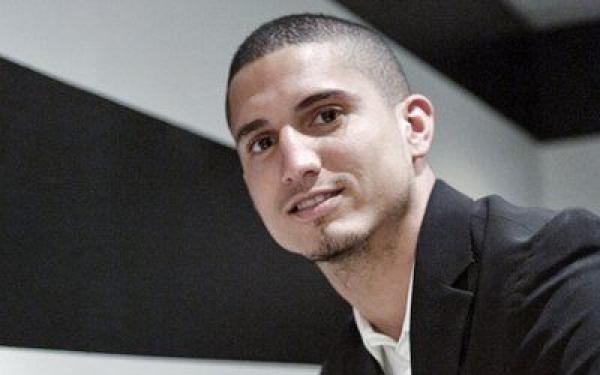 بصير يتوعد الطاوسي بالرد عليه بعد نهاية "الكان"