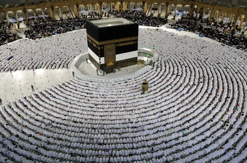 عاجل.. السعودية تعلن رسمياً موعد وقفة عرفة وعيد الأضحى!