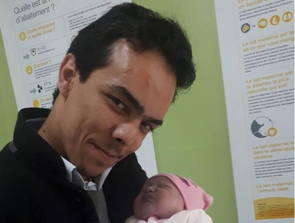 الفنان "عوينة" وزوجته يرزقان بأول مولودة لهما (صور)