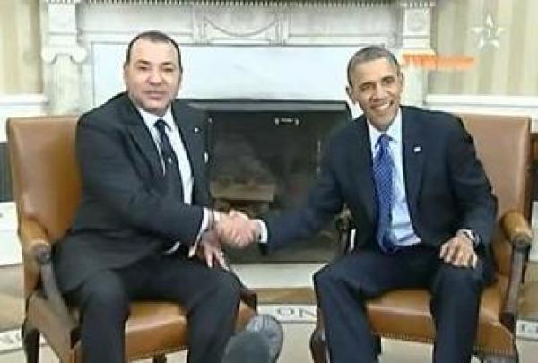 الرئيس الأمريكي يشيد "بعمل" و"ريادة" الملك في تعزيز الديمقراطية