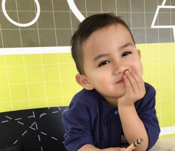 طفل ماليزي في الثالثة يصبح أصغر عضو في جمعية للعباقرة