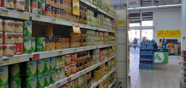 بالصور:معلبات صدئة بـ"أسواق السلام" الصويرة تثير غضب الزبناء