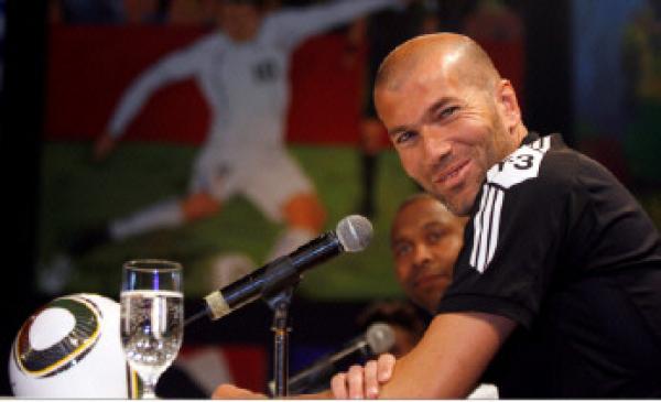 صحيفة: زيدان مدربا للكاستيا فى الموسم المقبل