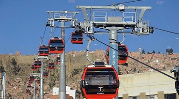 تدشين تلفريك جديد يمتد لأكثر من 6 كيلومترات في فيتنام