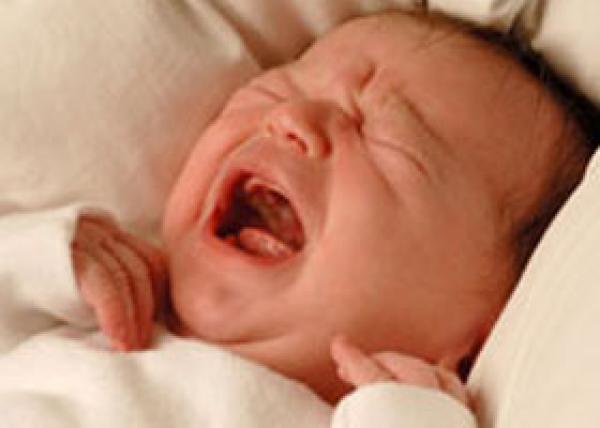 أب في حالة سكر يغتصب رضيعه البالغ من العمر 9 أشهر بقصبة تادلة