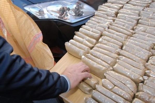 تفاصيل إحباط عملية تهريب 86 كلغ من مخدر الشيرا بمعبر باب سبتة