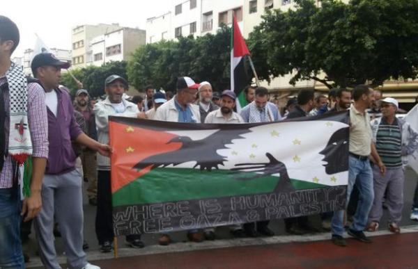مسيرة حاشدة بالبيضاء تضامنا مع الشعب الفلسطيني و حضور مكثف للعدل والاحسان (صور)