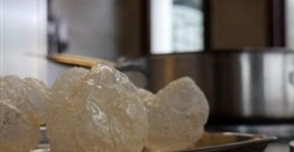 مطعم إيطالي يبيع "الهواء المقلي" (فيديو)