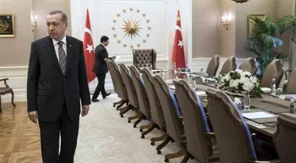 أردوغان: كل يوم أكره الإنترنت أكثر