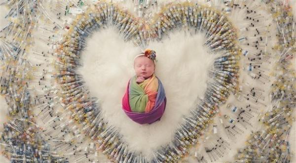 هذه الطفلة استغرقت 4 سنوات و1600 حقنة لإنجابها