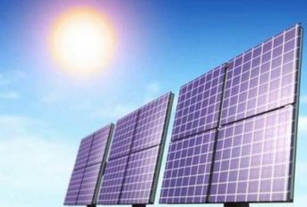 ألمانيا تقرض المغرب 654 مليون يورو لبناء محطتي كهرباء بالطاقة الشمسية