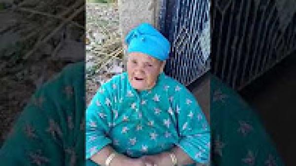 استمع لمأساة عجوز تتعرض للضرب من طرف ابنها العاق