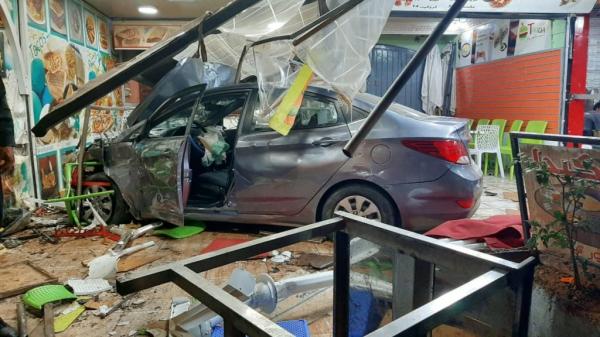 أمن مراكش يوقف سائق السيارة التي اقتحمت محلا للمأكولات