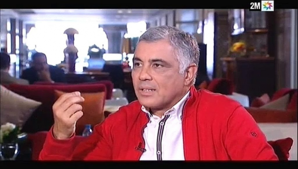 تفاصيل مواجهة الإعلامي "عتيق بنشيكر" للتهديد بالأحكام القضائية