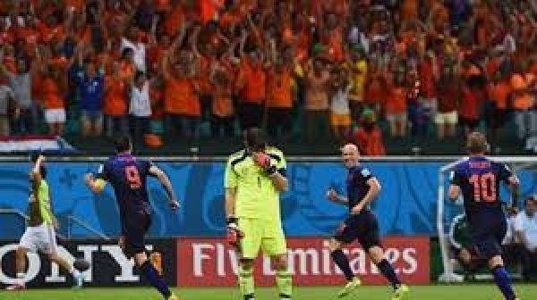 صحيفة بريطانية : 5 أسباب ستقضي على المُنتخب الإسباني في المونديال